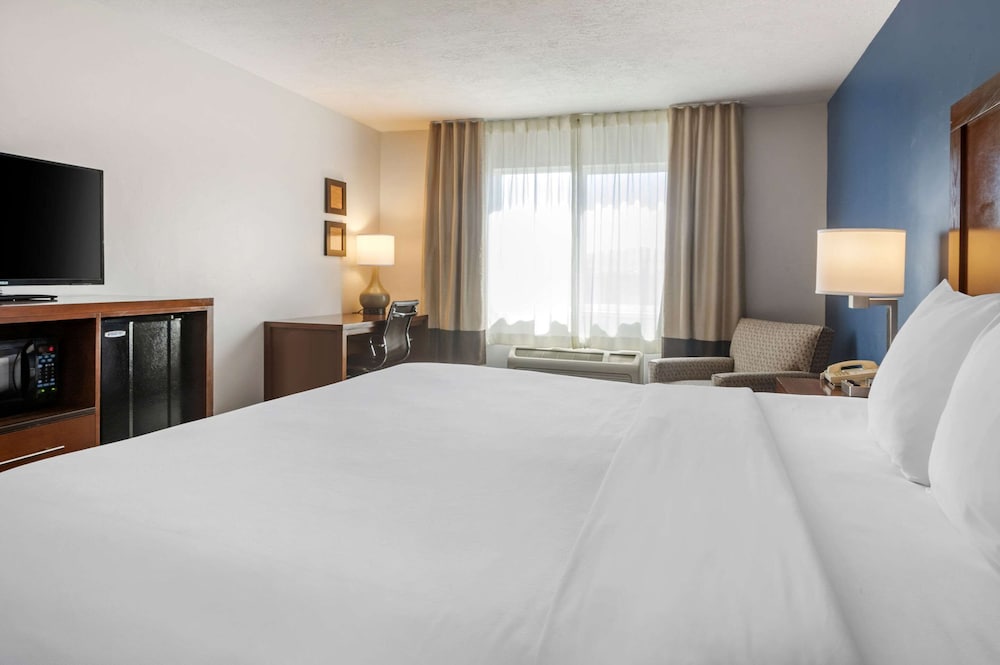 Comfort Inn & Suites Beaver Interstate 15 North - photo 11