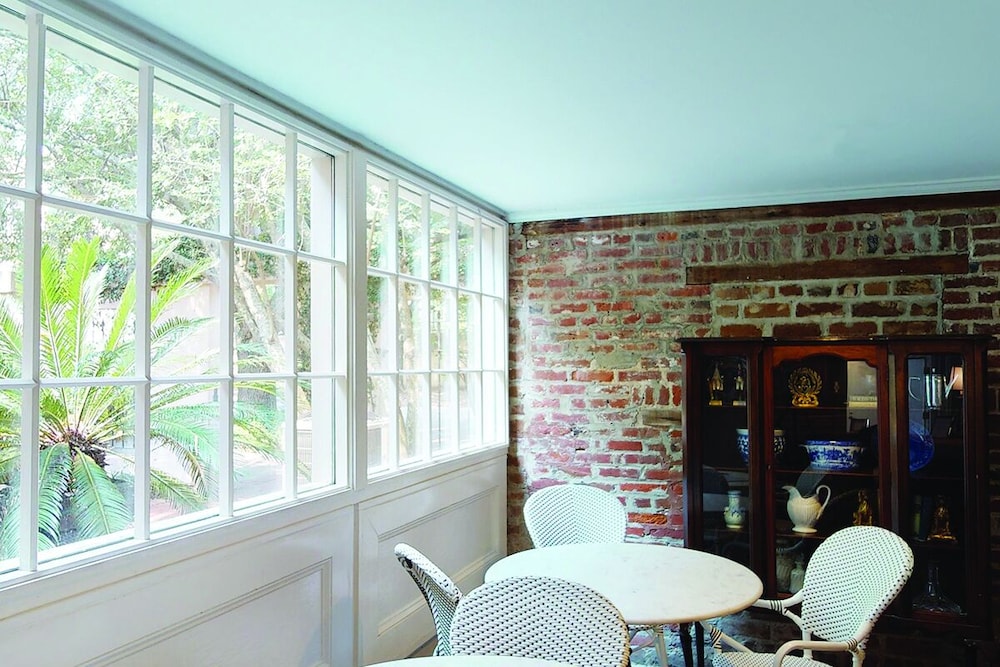 The Presidents' Quarters Inn - photo 2