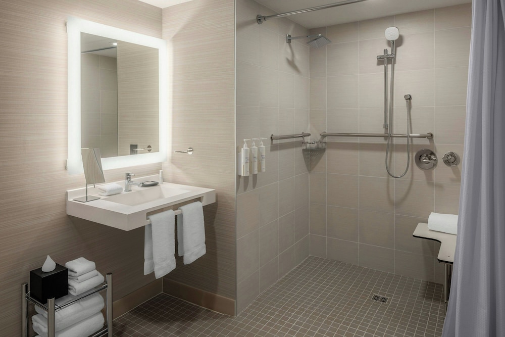 AC Hotel by Marriott Portland Lake Oswego - photo 34