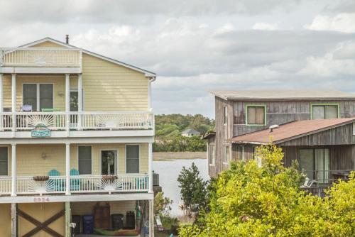 Saltwater Gospel by Oak Island Accommodations - photo 31