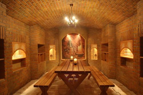 Villa Corvina — 4-Star Luxury Hotel in Nyul, Hungary