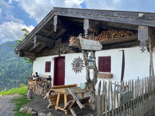Herzi Chalet top ausgestattet neu chic und sehr gemütlich — 4-Star Luxury Hotel in Walchsee, Austria