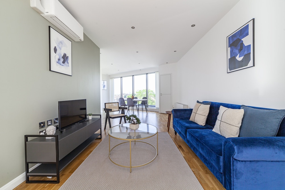 The Streatham Penthouse — 4-Star Luxury Hotel in London, United Kingdom