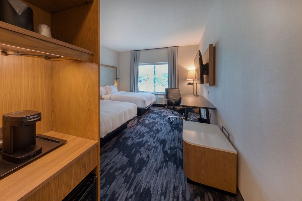 Fairfield Inn & Suites by Marriott Charlotte Belmont - photo 12