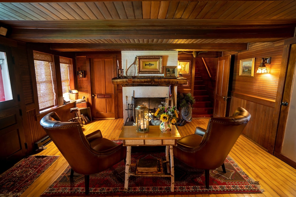 Lake Placid Stagecoach Inn - photo 2