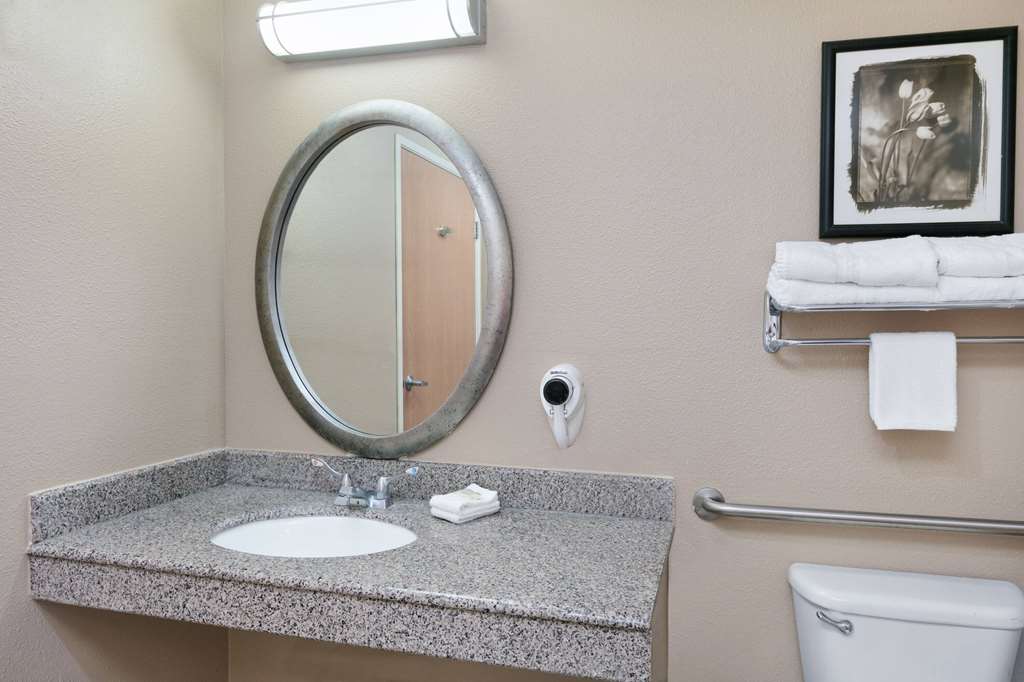 Super 8 by Wyndham New Braunfels I 35 - photo 10