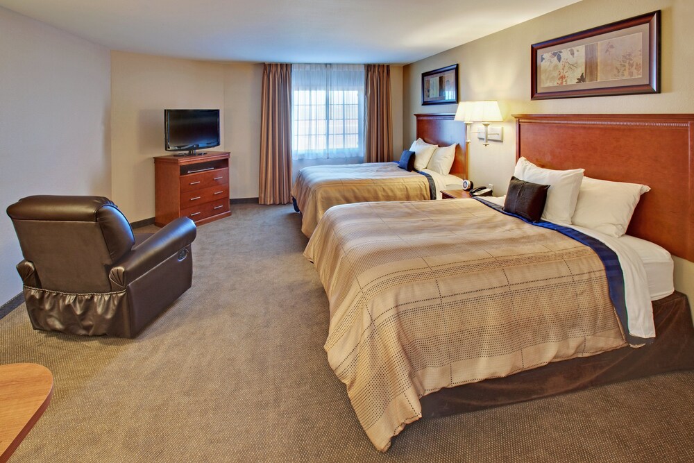 Candlewood Suites Williston by IHG - photo 17