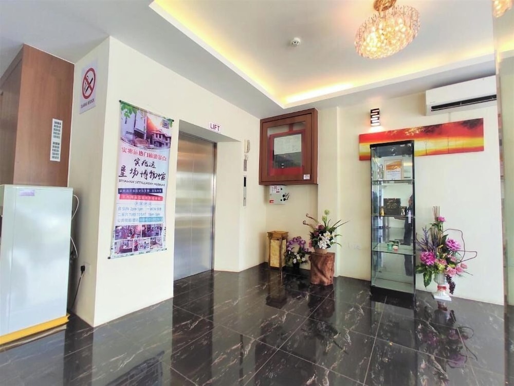 Apple Suites Hotel — Lumut — photo 3
