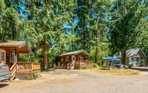 Chehalis Camping Resort Cottage 1 — Onalaska