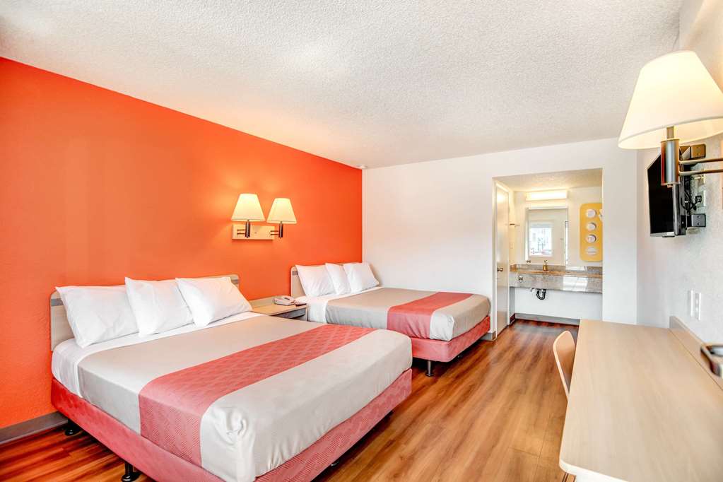 Motel 6 Stockton CA North - photo 15