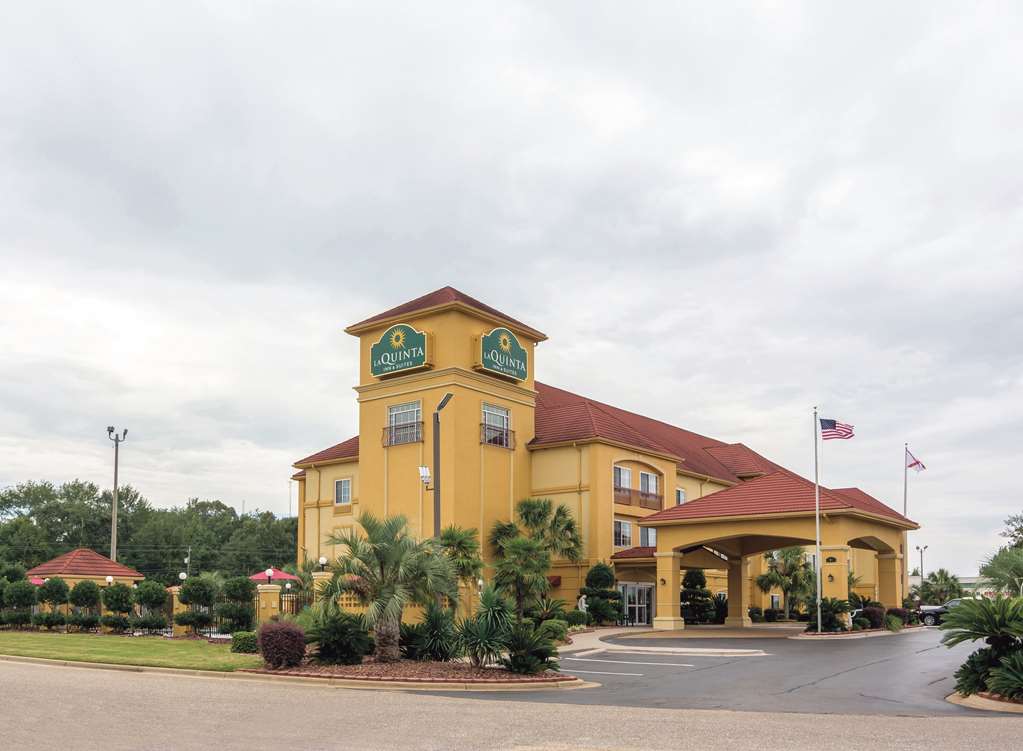 La Quinta Inn & Suites by Wyndham Prattville - photo 4
