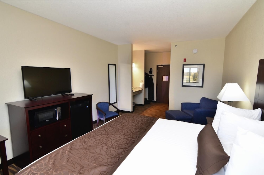 Cornerstone Inn & Suites - photo 10