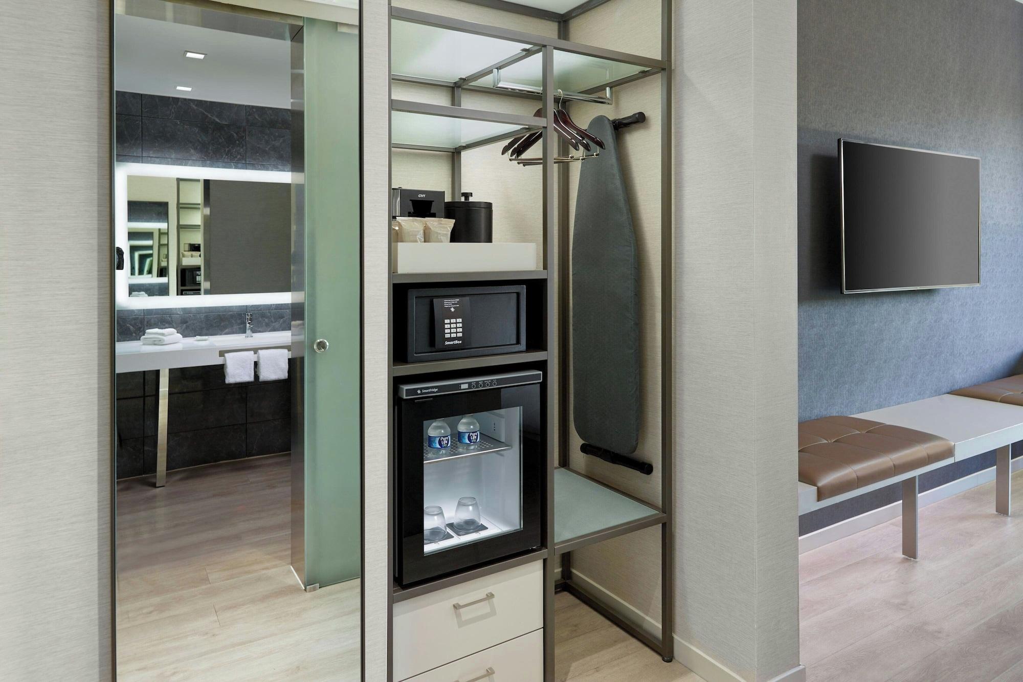 AC Hotel by Marriott Charlotte SouthPark - photo 22