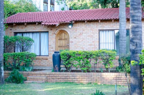 DreamNest — 4-Star Luxury Hotel in Johannesburg, South Africa