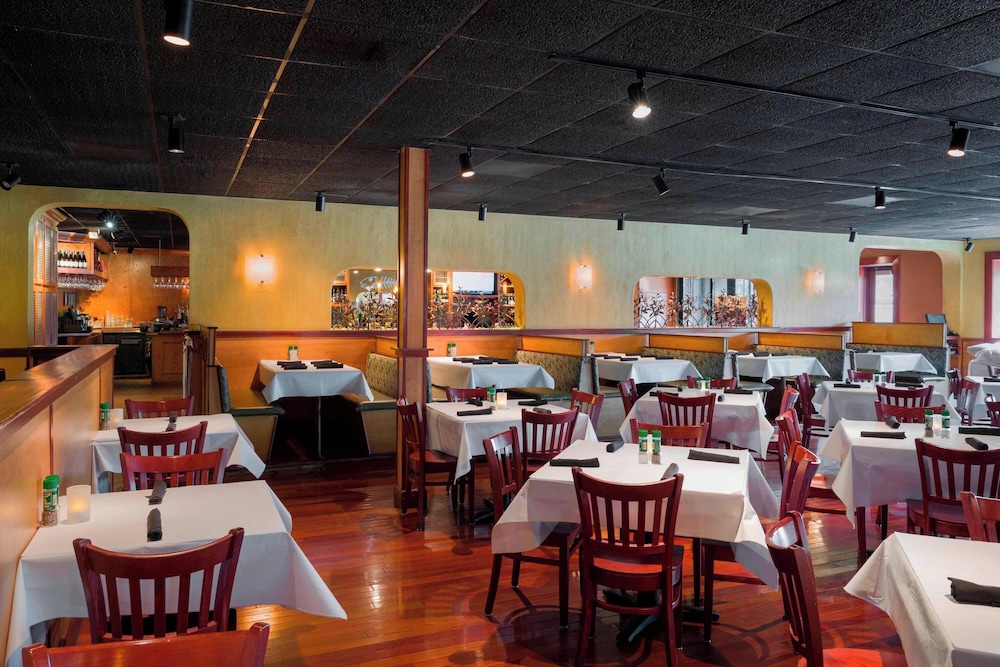 Fairfield Inn & Suites by Marriott Paramus - photo 30