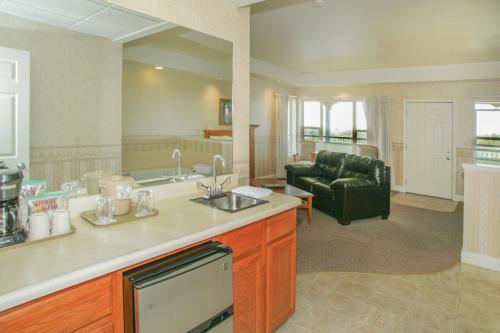 Bayview Motel - photo 17