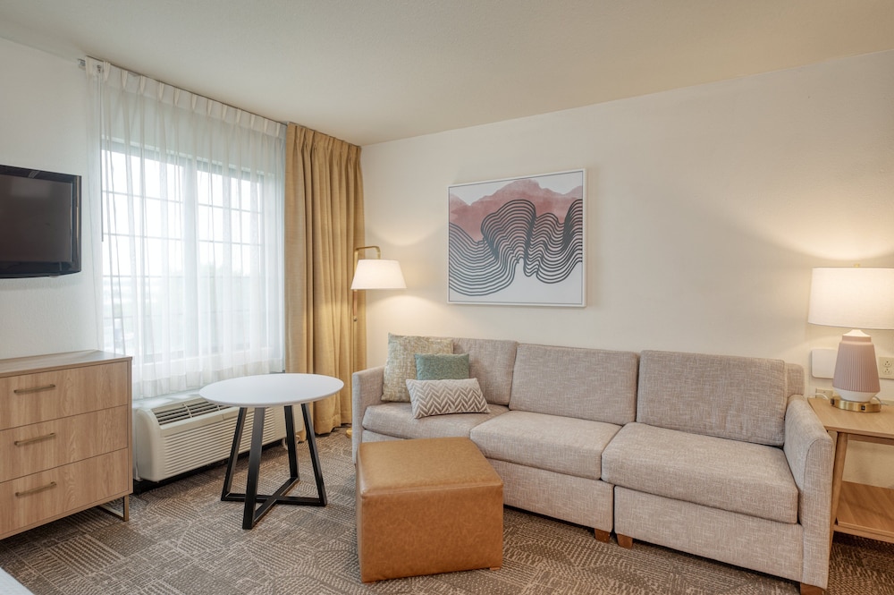 Staybridge Suites Allentown Bethlehem Airport by IHG - photo 32