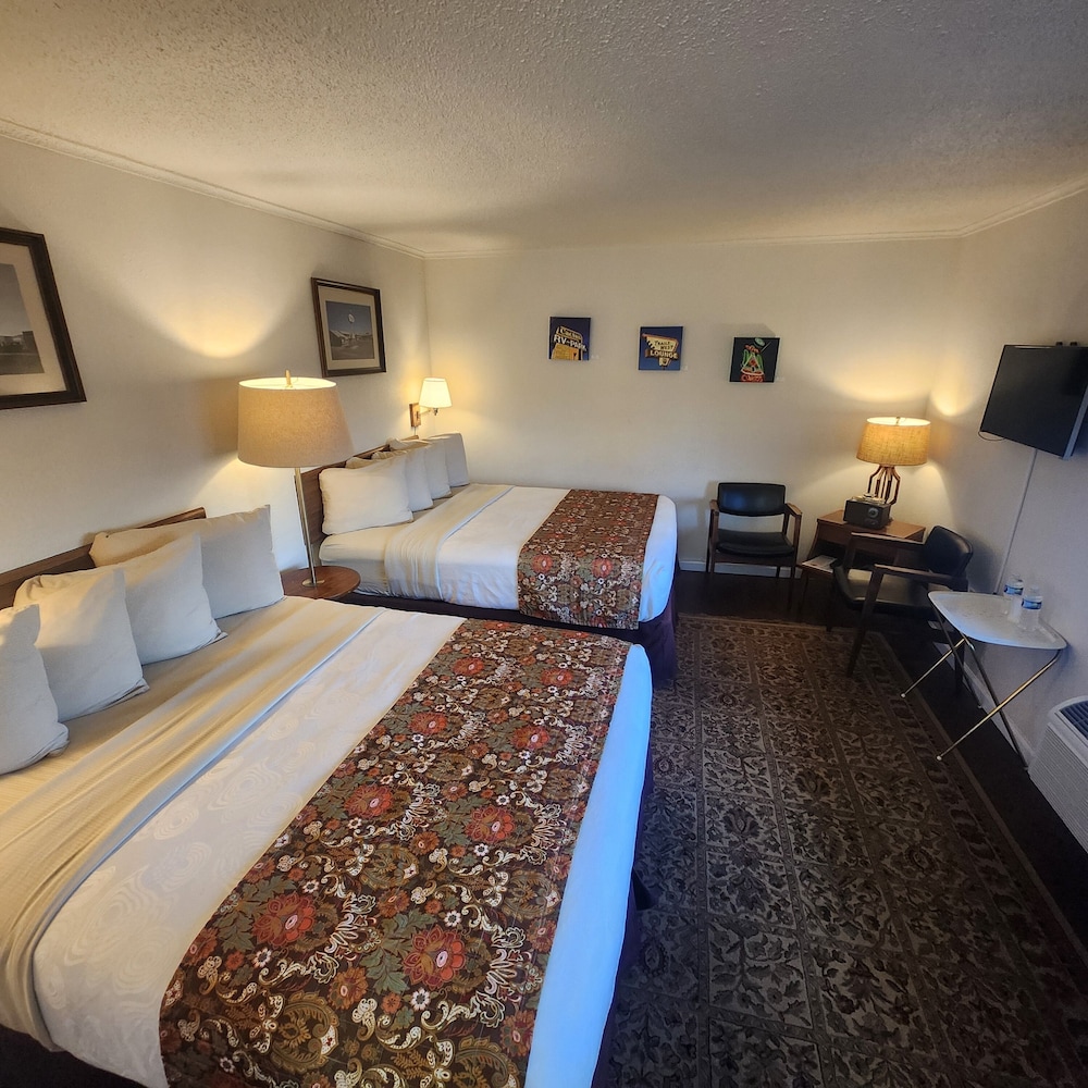 Roadrunner Lodge - photo 18