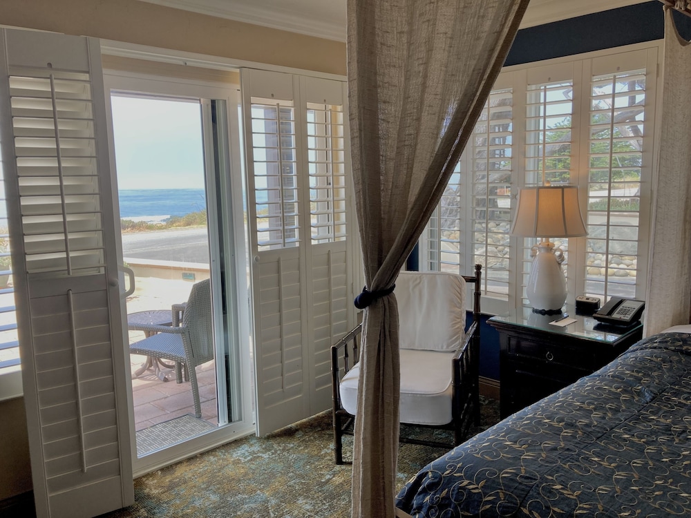 Blue Dolphin Inn - photo 29