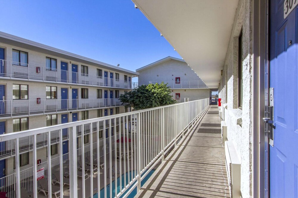 Phoenix Inn - photo 21