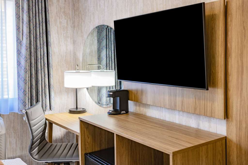 Days Inn by Wyndham Bronx NYC - photo 28