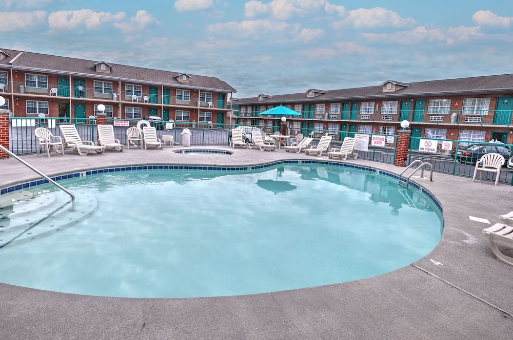 Mountain Aire Inn Sevierville Pigeon Forge - photo 16