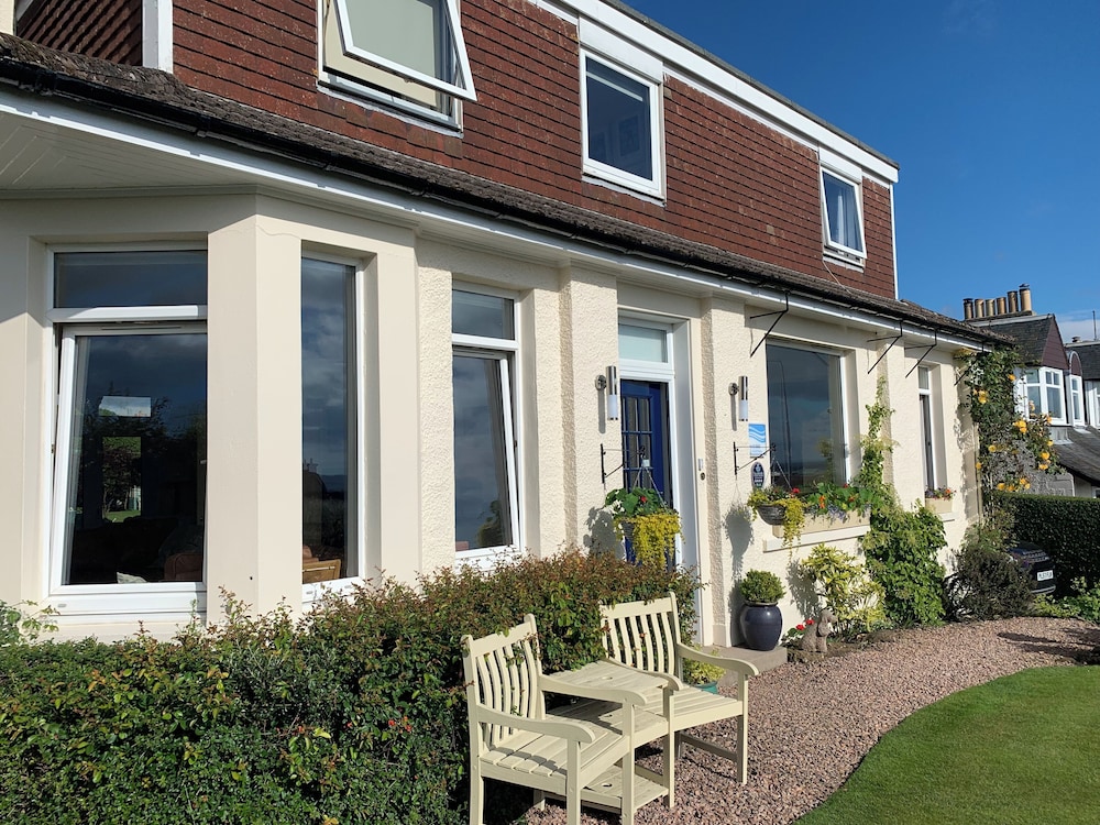 No12 Bed and Breakfast St Andrews — 4-Star Luxury Hotel in Saint Andrews, United Kingdom
