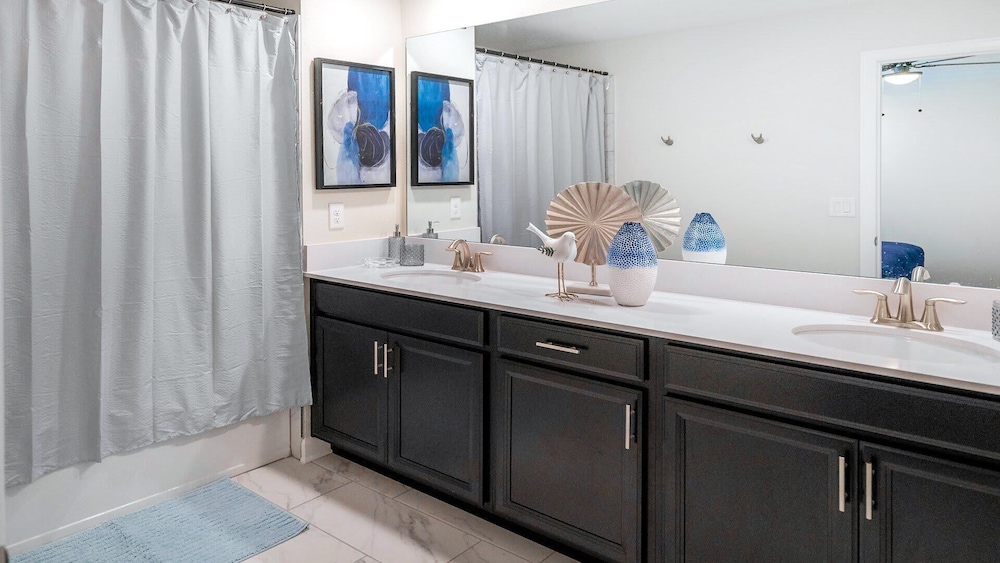 5BR Stylish Championsgatetownhome w Private Pool - photo 44