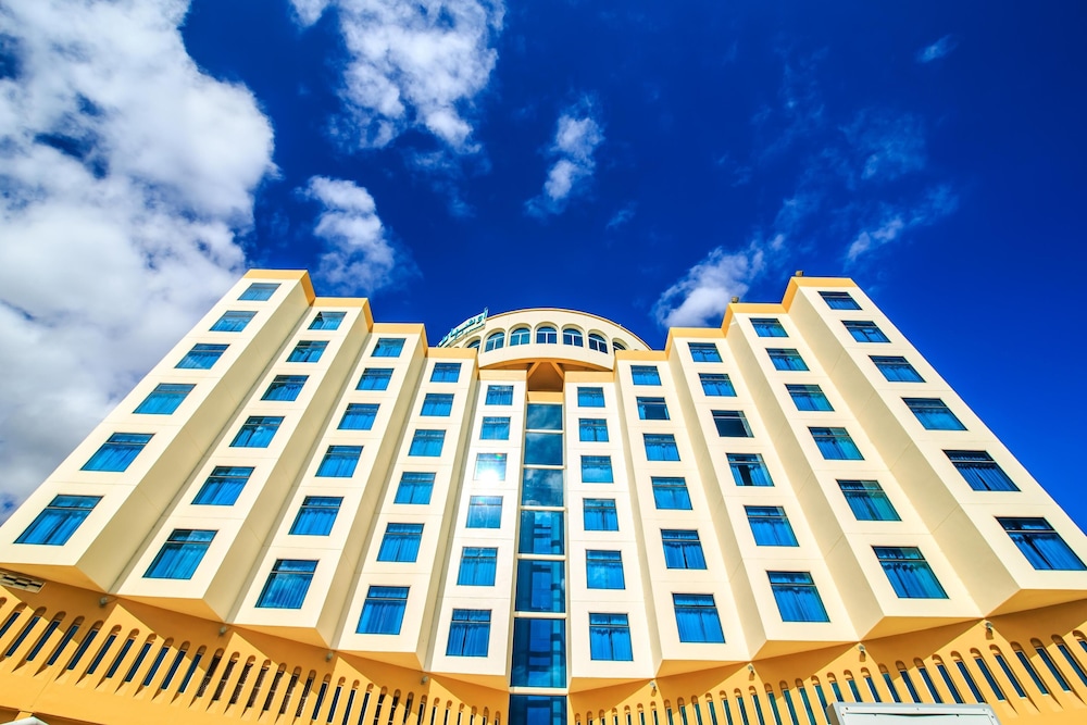 Oceanic Khorfakkan Resort And Spa in Khawr Fakkan, United Arab Emirates