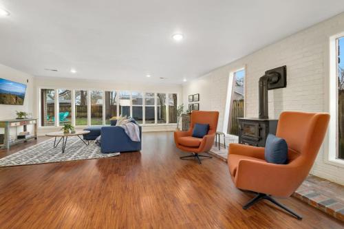 The Traveler Walkable to DT Bentonville — 4-Star Luxury Hotel in Bentonville, United States