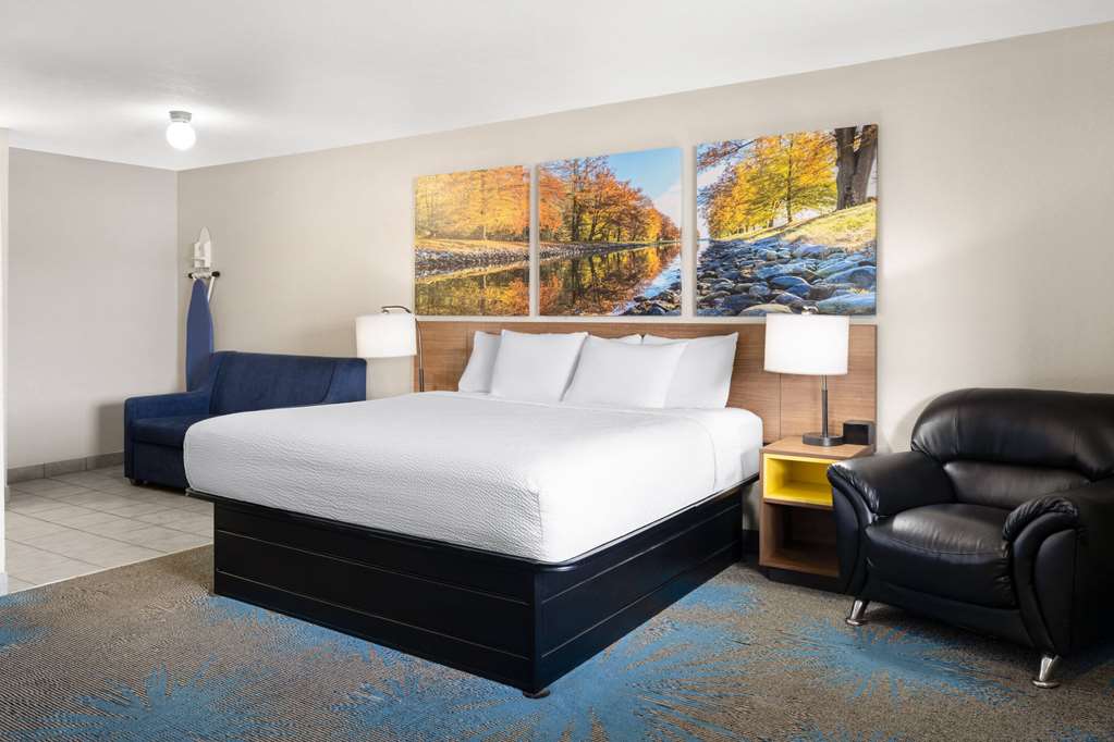 Days Inn by Wyndham Ardmore - photo 18
