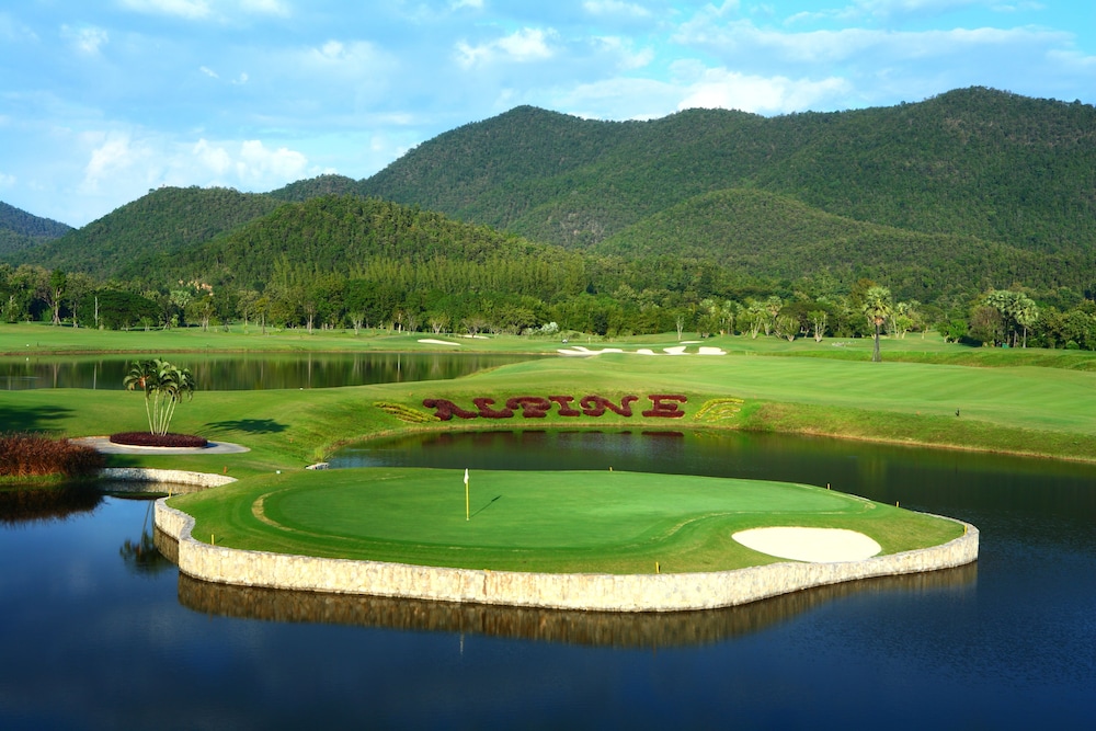 Alpine Golf Resort Chiang Mai — 4-Star Luxury Hotel in Chiang Mai, Thailand