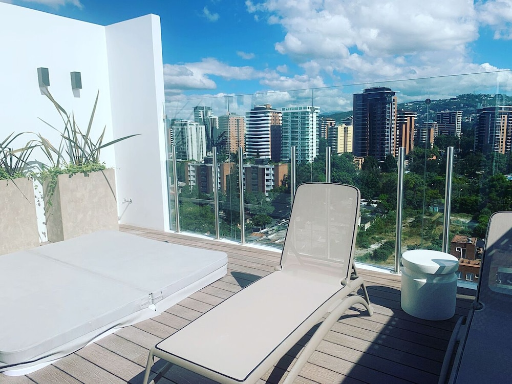 Narama zona 13 — 4-Star Luxury Hotel in Guatemala City, Guatemala