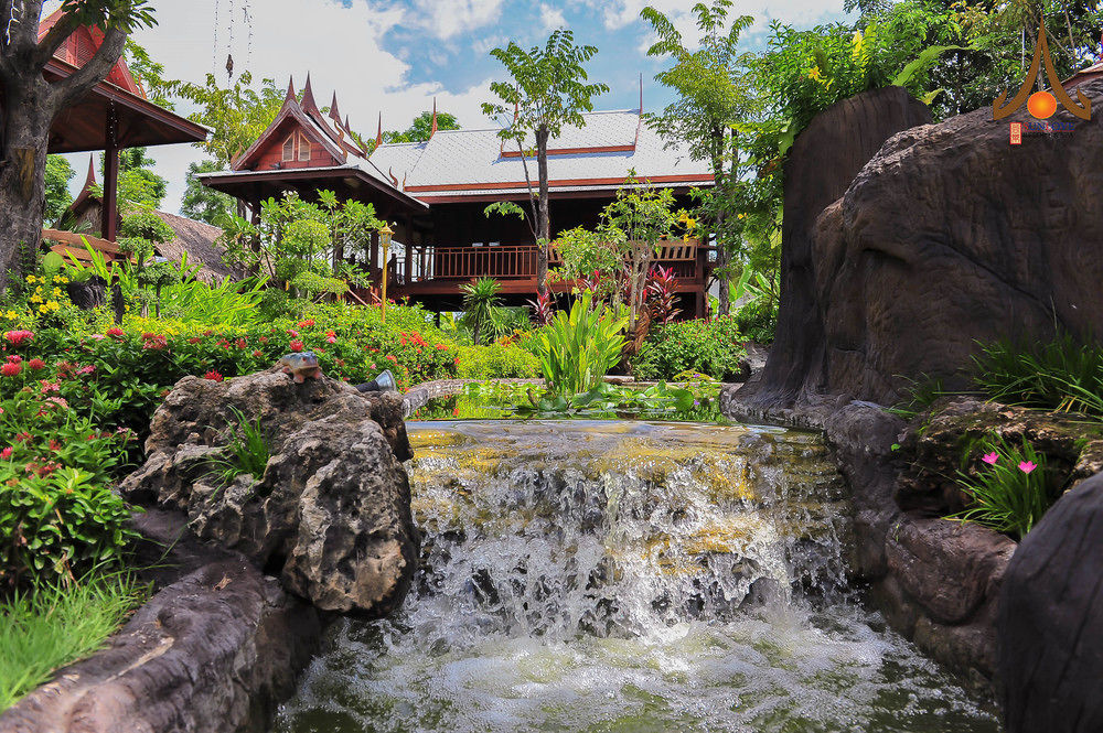 Sunlove Resort and Spa Grand View in Nakhon Pathom, Thailand