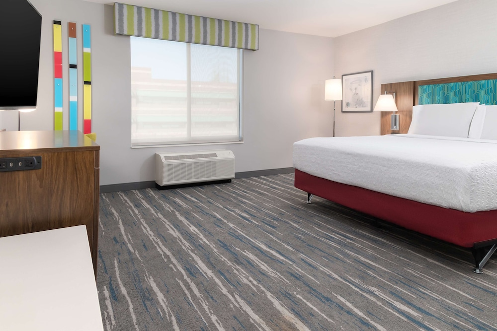 Hampton Inn & Suites by Hilton Santa Rosa Sonoma Wine Country - photo 18