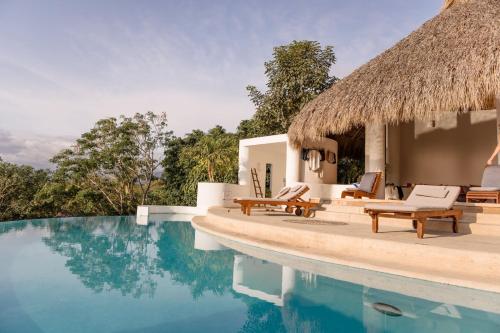 Casa Marivent Ixtapa Zihuatanejo — 4-Star Luxury Hotel in Ixtapa-Zihuatanejo, Mexico