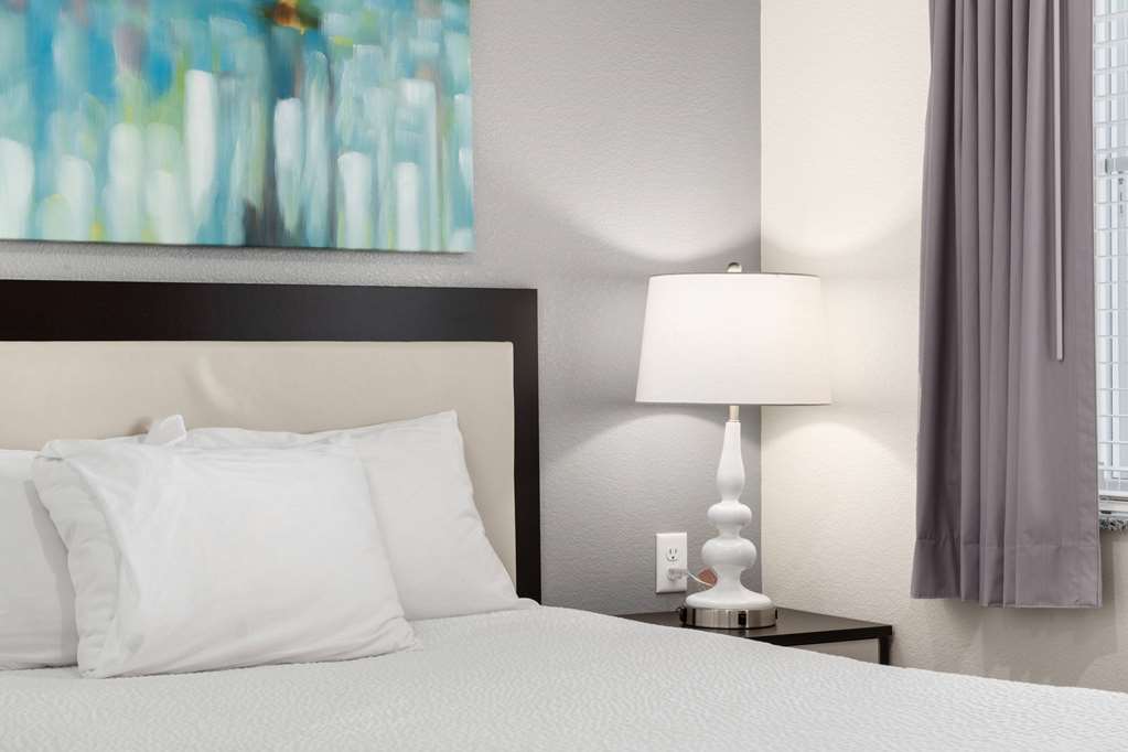 WaterWalk Extended Stay by Wyndham Minneapolis Plymouth - photo 47