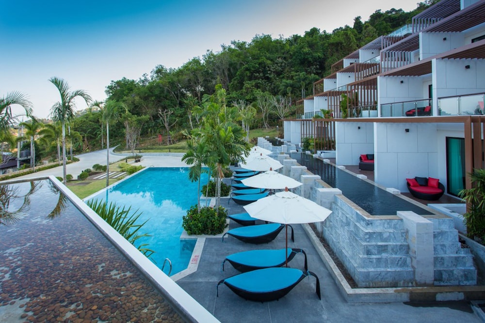 Chalong Chalet Resort & Longstay — 4-Star Luxury Hotel in Ban Chalong, Thailand