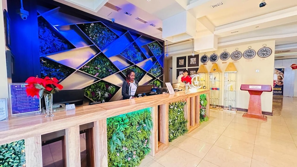Reflections Hotel - carbon neutral hotel in Dubai