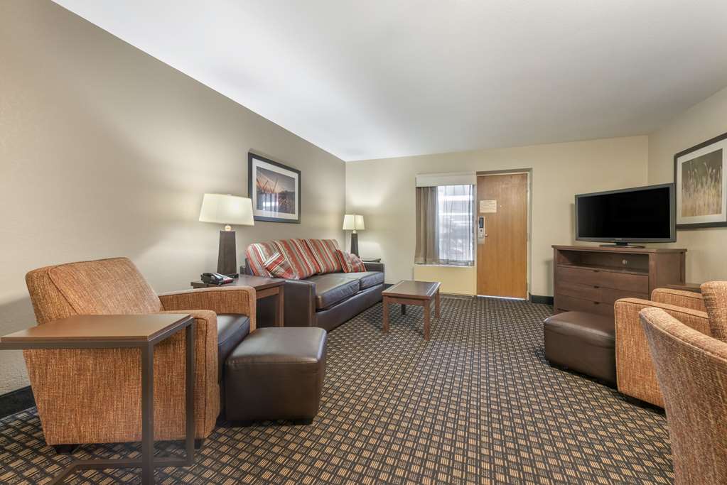 Best Western Plus Ramkota Hotel - photo 15