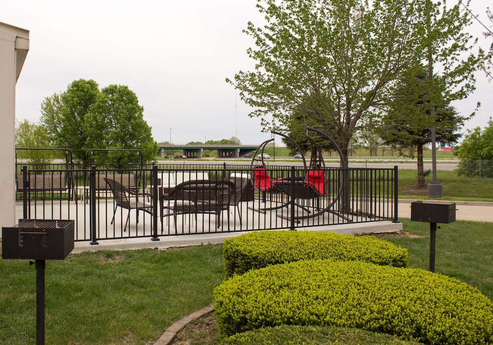 Baymont by Windham Springfield - photo 10