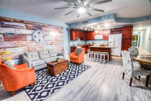 Laketown Wharf Resort 416 By Aneliya - photo 18