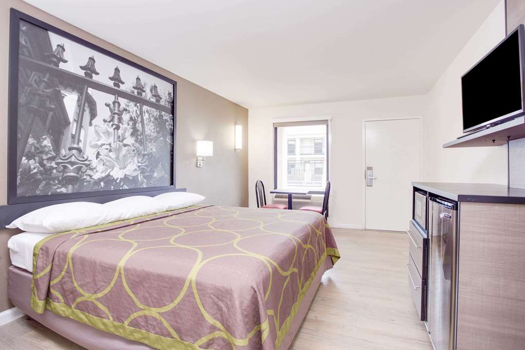 Super 8 by Wyndham Dalton - photo 4