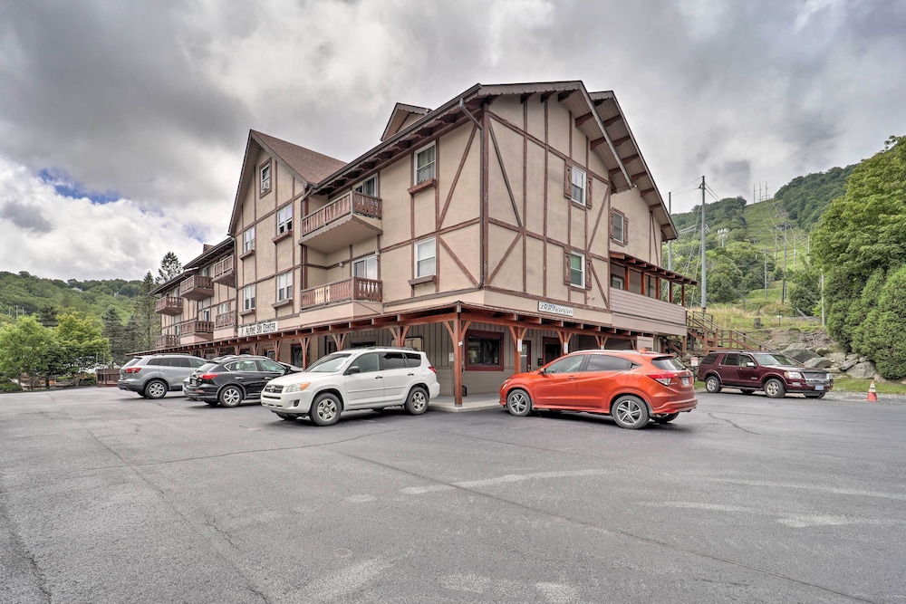 Cozy Condo: Walk to Resort 9 Mi to Sugar Mountain - photo 34