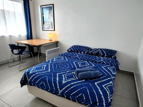 Promo Near Train Station Free Wifi — hotel near Melbourne Airport