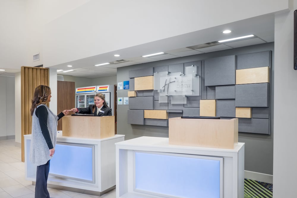 Holiday Inn Express Hotel & Suites Louisville East by IHG - photo 38