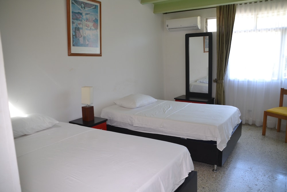 Hotel Albatros — Espinal — photo 5
