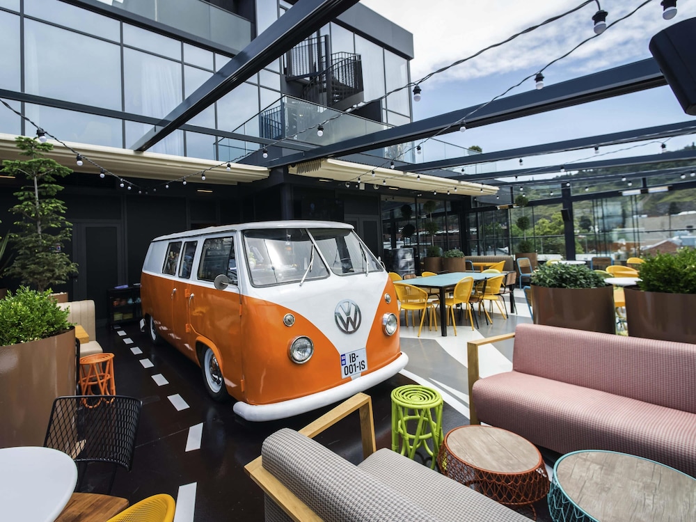 מזון ומשקאות