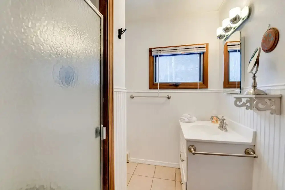 Pet friendly Home w Deck: 4 Mi to Jay Peak Resort - photo 9