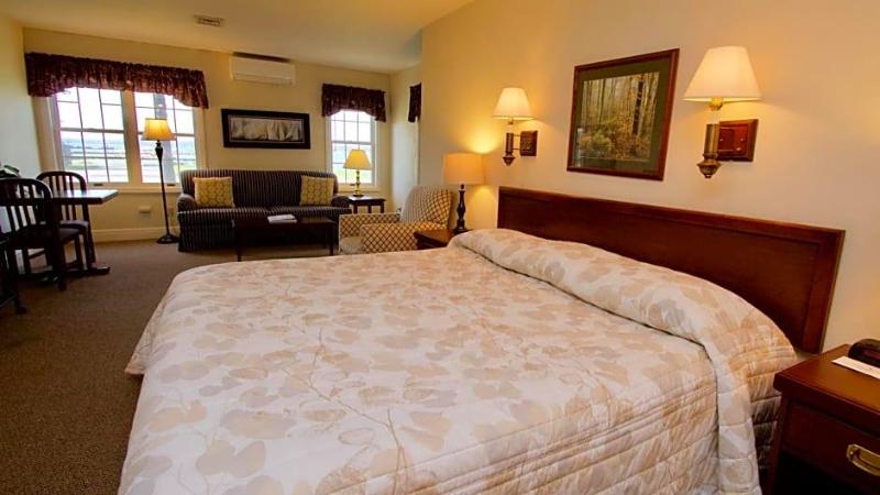 Baileys Harbor Yacht Club Resort - photo 6